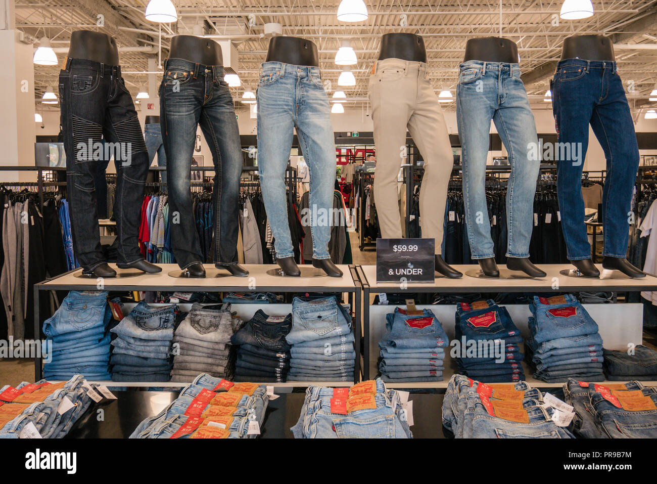 jeans mannequin display Stock Photo - Alamy