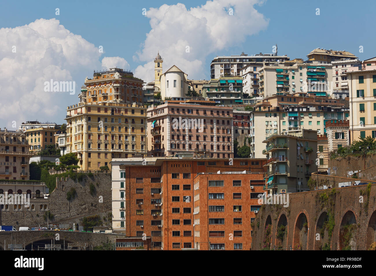 Population genova hires stock photography and images Alamy
