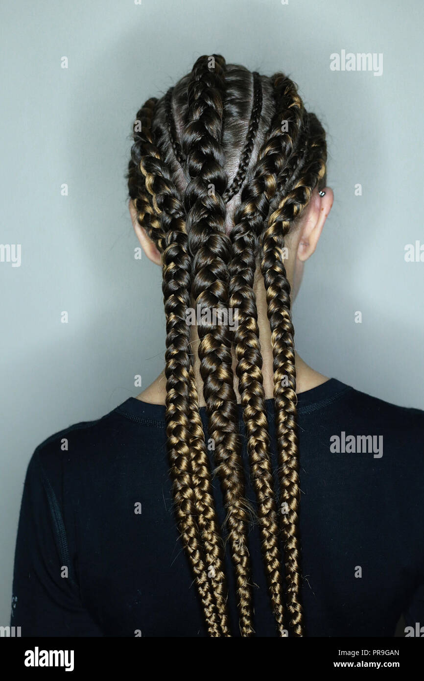 African hair style hi-res stock photography and images - Alamy