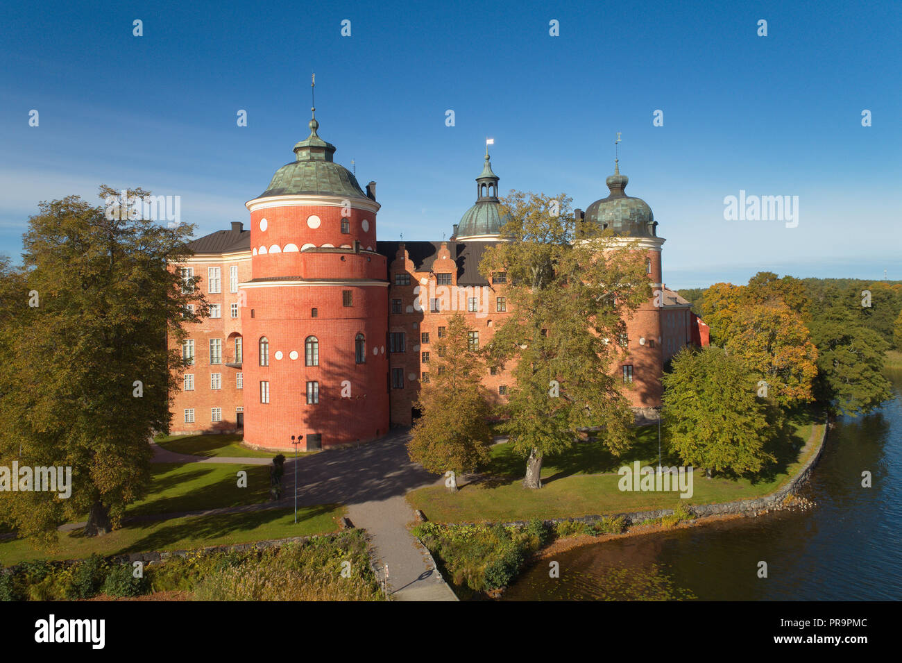 Autumn at the beautiful 16 th century Gripsholm castle in the Swedish province of Sodermanland. Stock Photo