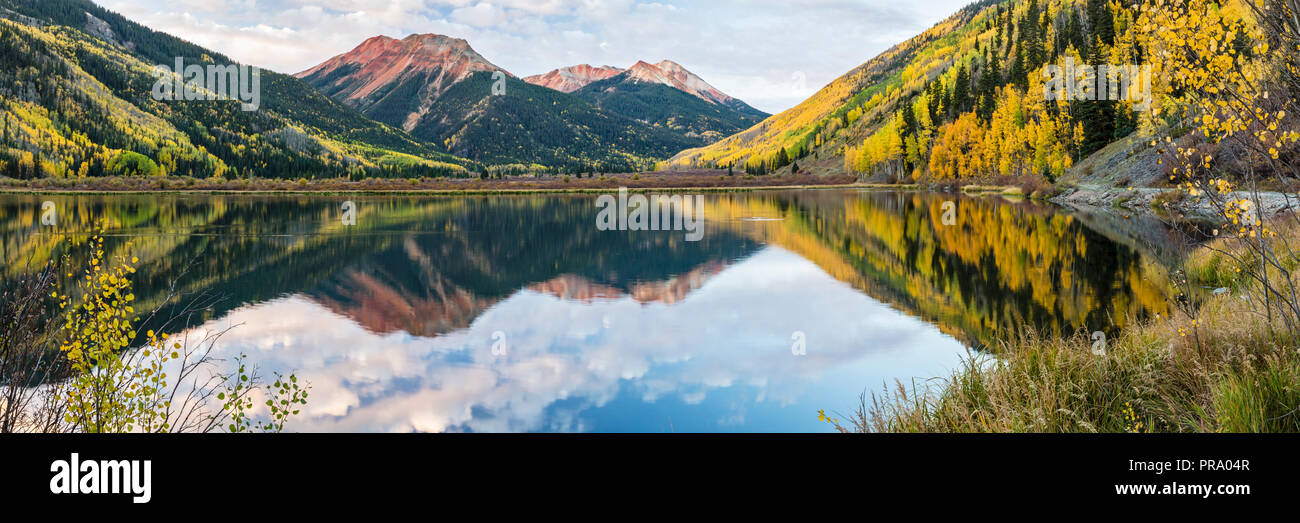 Crystal Lake High Resolution Stock Photography and Images - Alamy