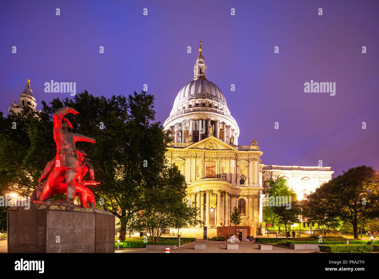 St Pauls Blitz Hi-res Stock Photography And Images - Alamy