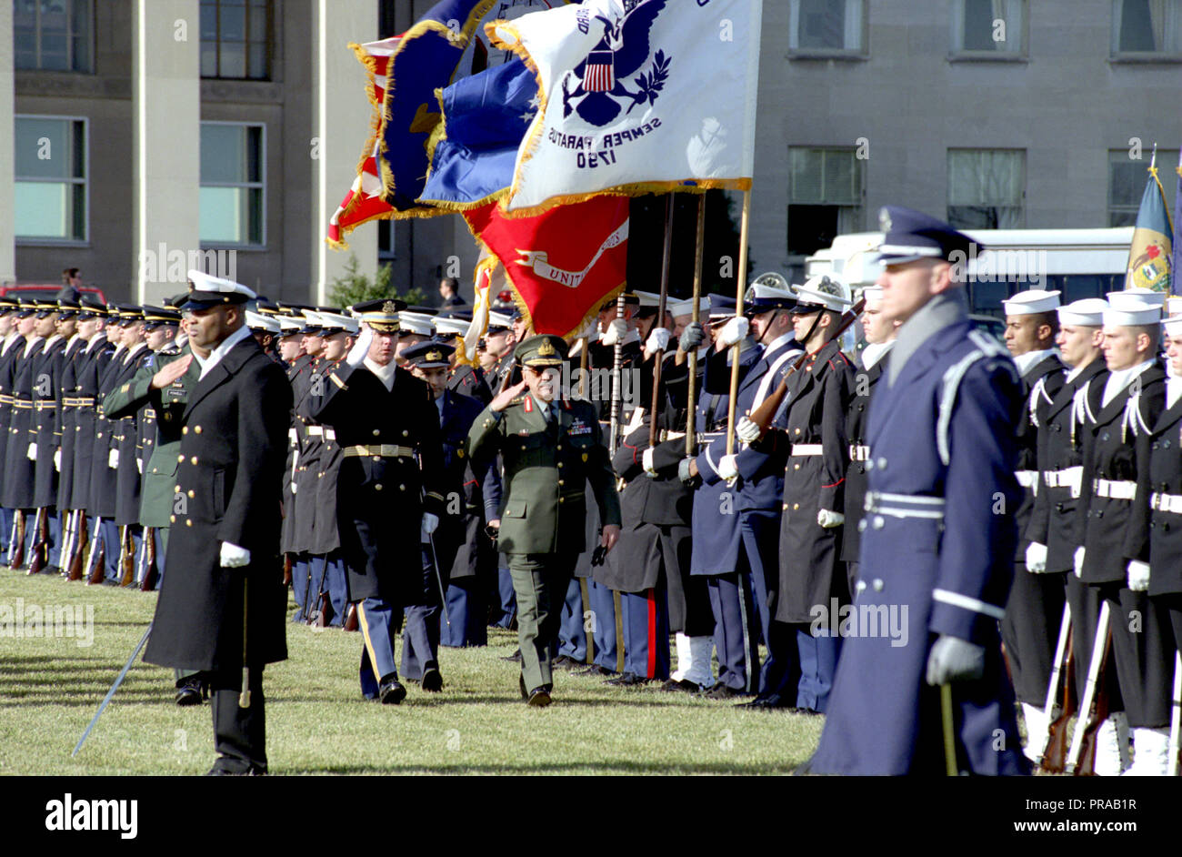 U.S. Army General Colin Powell, Chairman of the Joint Chiefs of Staff, hosts a Full Honor Arrival Ceremony for Hellenic Republic of Greece Army Gen. Ioannis Veryvakis, Chief of the Hellenic General Staff, during his visit at the Pentagon on Feb. 4, 1993.  OSD Package No. A07D-00127 (DOD Photo by Robert D. Ward) (Released) Stock Photo
