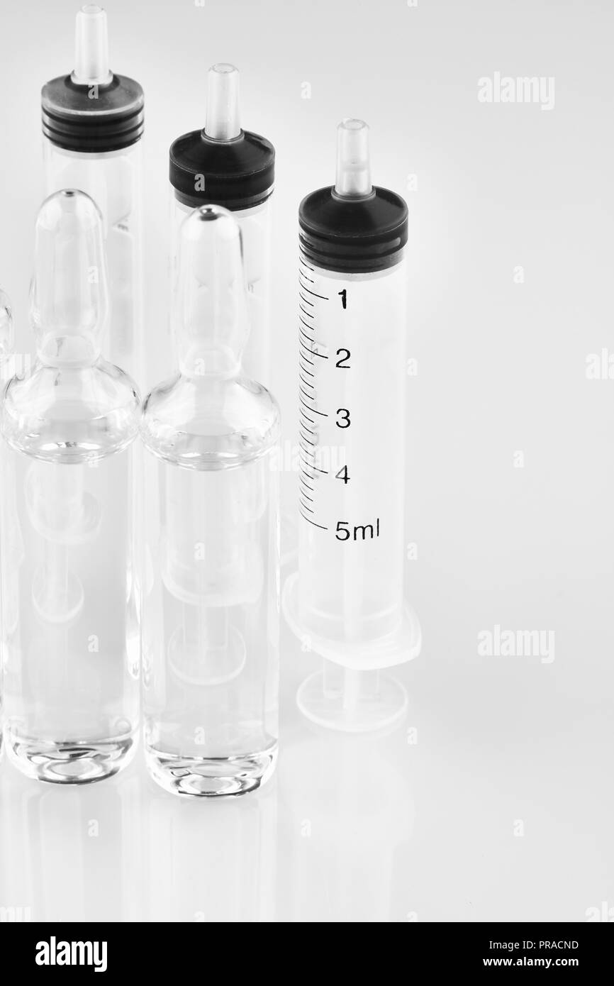 Medical ampoule vial Black and White Stock Photos & Images Alamy