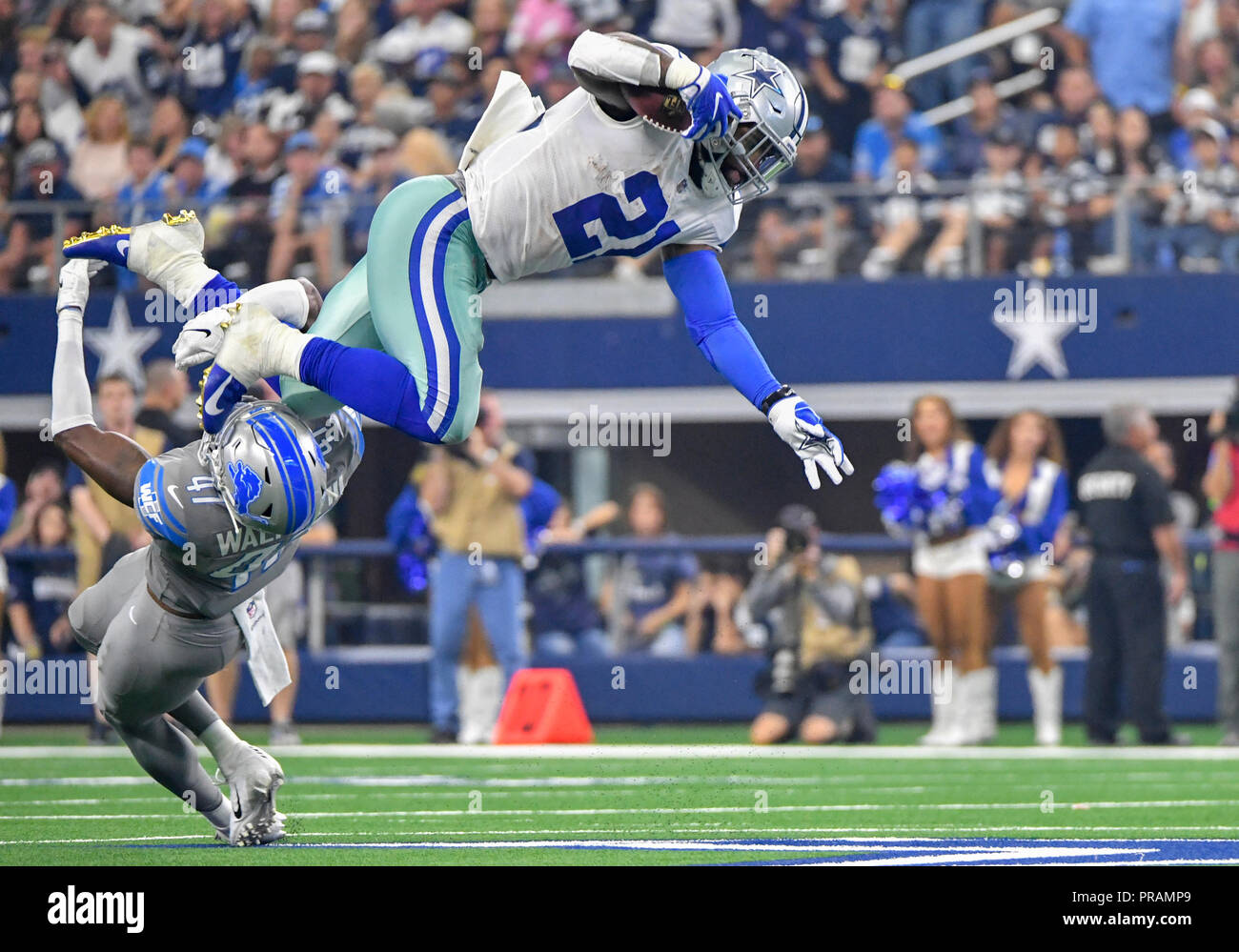 September 30, 2018: Dallas Cowboys running back Ezekiel Elliott #21 hurdles over Detroit Lions defensive back Tracy Walker #47 in the third quarter during an NFL football game between the Detroit Lions and the Dallas Cowboys at AT&T Stadium in Arlington, TX Dallas defeated Detroit 26-24 Albert Pena/CSM Stock Photo
