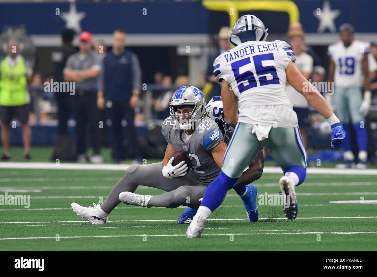 Luke Roper Football Luke roper hi-res stock photography and images - Alamy