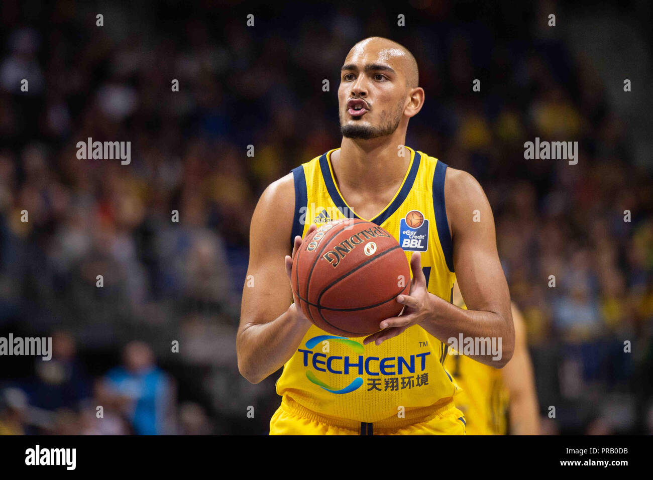 29 September 2018, Berlin: Basketball: Bundesliga, ALBA Berlin - Science City Jena, main round, 1st matchday of the season 2018/19 in the Mercedes-Benz Arena. Berlin's Stefan Peno at the free-throw. Photo: Arne Immanuel Bänsch/dpa Stock Photo