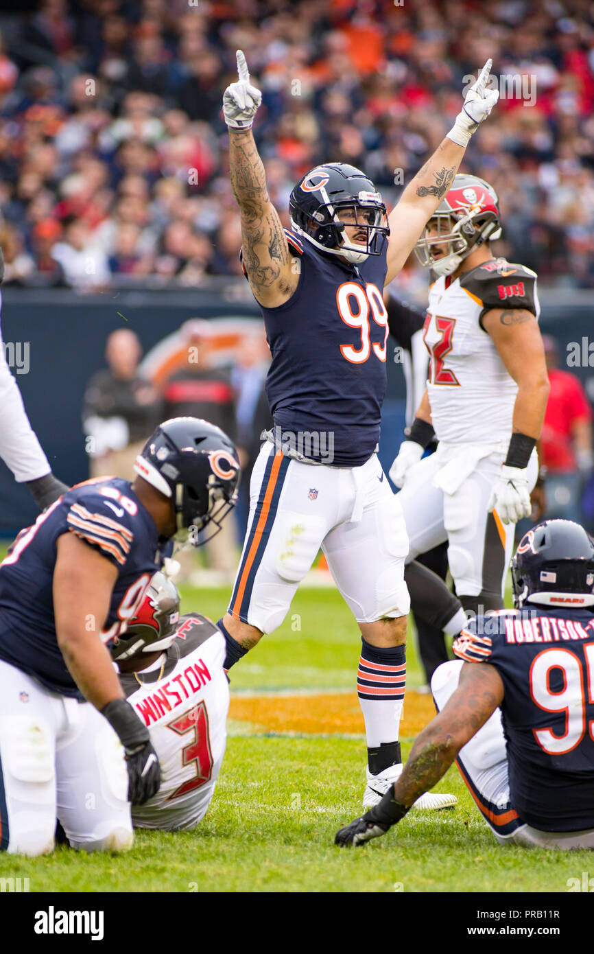 Chicago, Illinois, USA. 30th Sep, 2018. - Bears #99 Aaron Lynch celebrates  his sack of Buccaneers Quarterback #3 Jameis Winston during the NFL Game  between the Tampa Bay Buccaneers and Chicago Bears