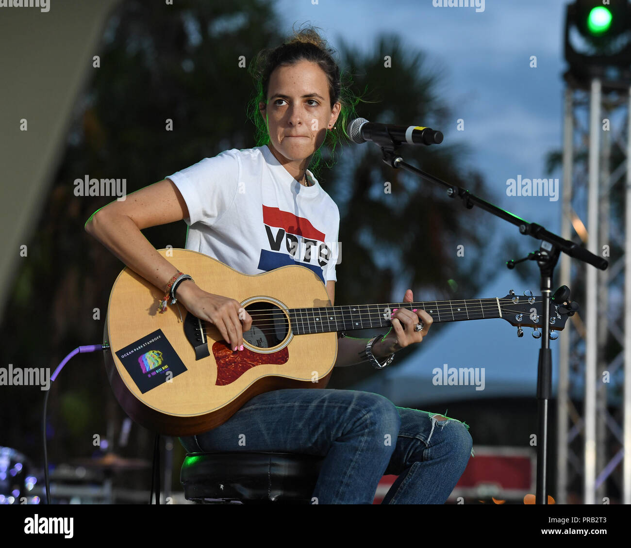 Samantha ronson of ocean park standoff hi-res stock photography and ...