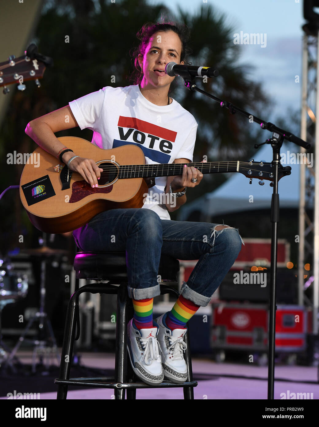 Samantha ronson of ocean park standoff hi-res stock photography and ...