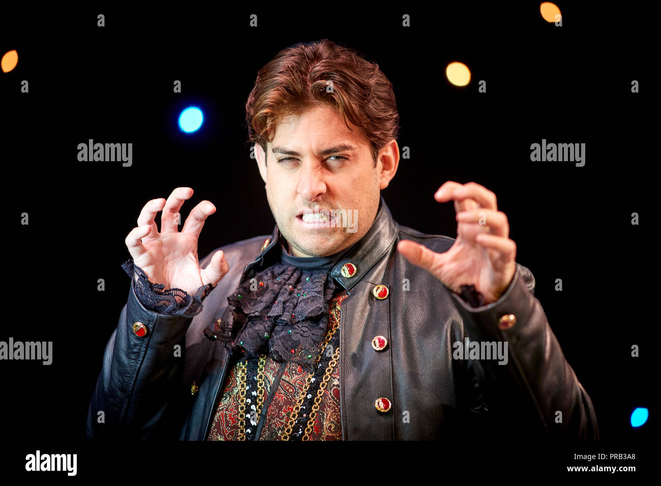 Greater Manchester, UK 1st Oct 2018. James Argent from The Only Way Is Essex stars in Aladdin at Middleton Arena in Greater Manchester Credit: Mark Waugh/Alamy Live News Stock Photo