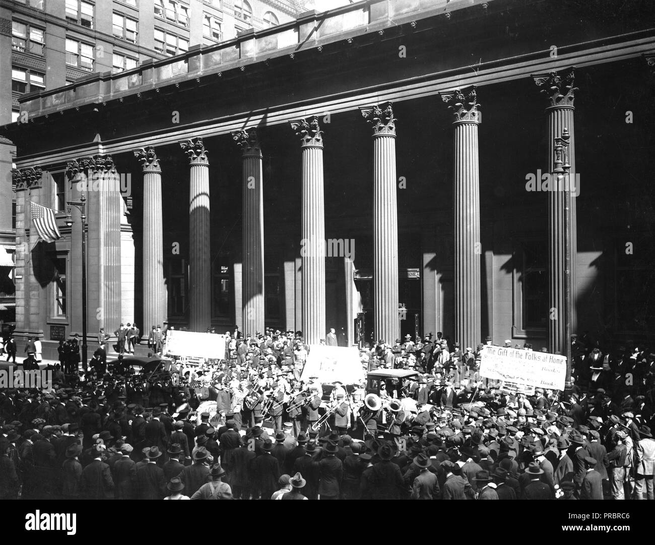 April 1918 - American Library Association - Campaigns - Campaign for Books  for Soldiers. By American Library Association War Service, Chicago, Ill  Stock Photo - Alamy