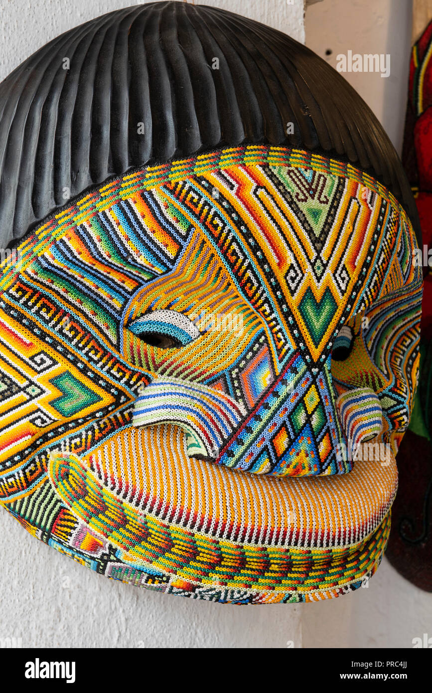 Colombian crafts hi res stock photography and images Alamy