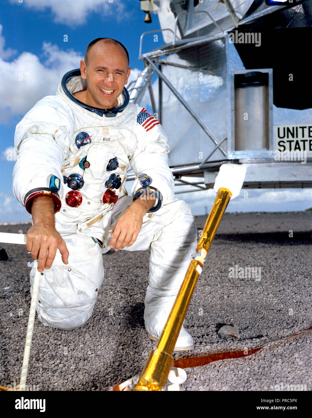 Apollo 12 astronaut alan bean hi-res stock photography and images