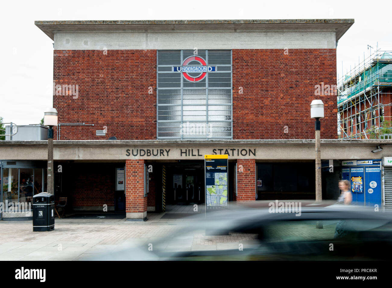 South harrow underground station hi-res stock photography and images ...