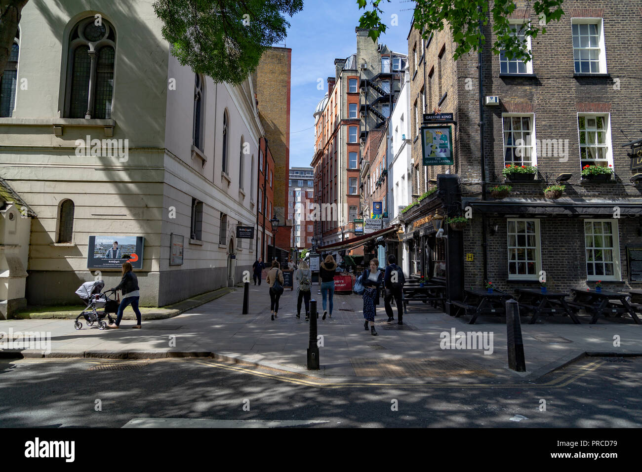 The queens larder pub london hires stock photography and images Alamy