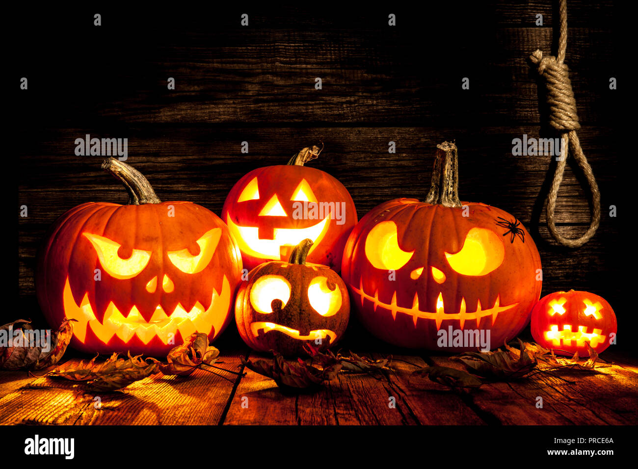 Five glowing halloween pumpkin hi-res stock photography and images - Alamy