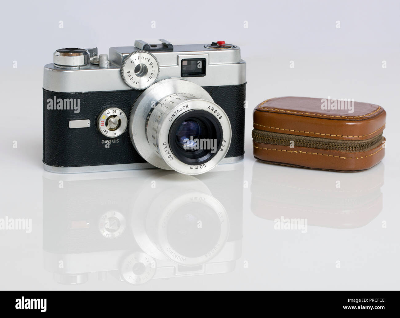 Argus vintage camera hi-res stock photography and images - Alamy