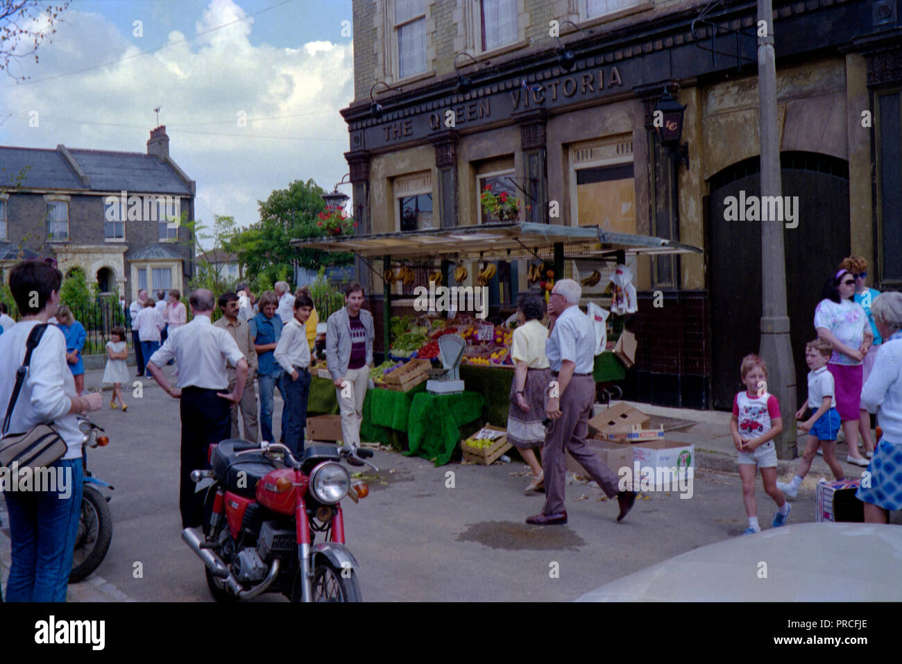 Eastenders Set High Resolution Stock Photography and Images - Alamy