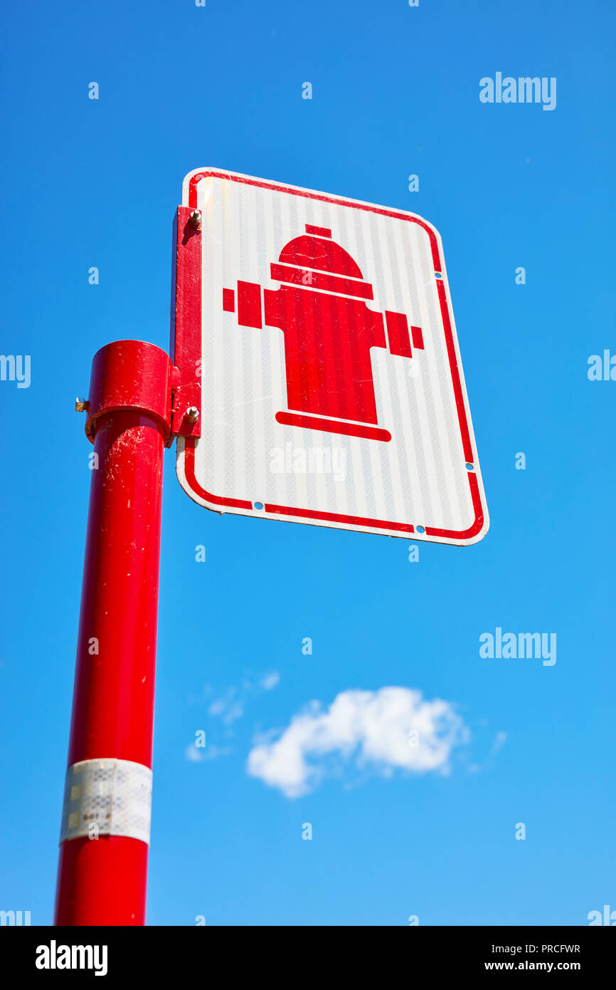 Fire hydrant sign hi-res stock photography and images - Alamy