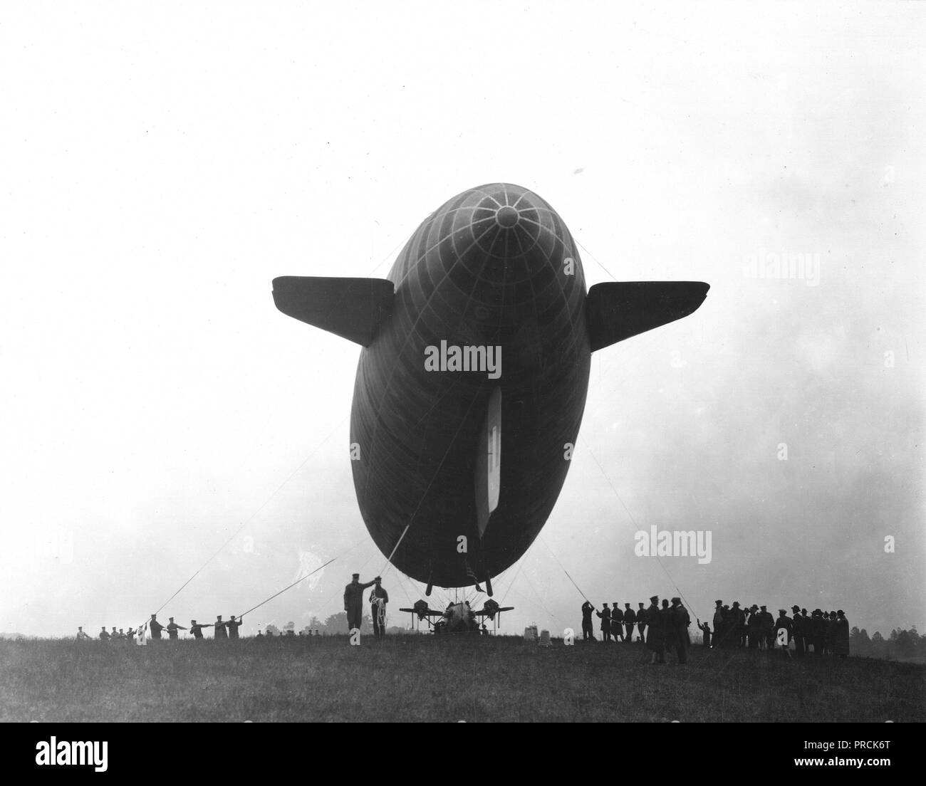 Twin Engine Dirigible C1 N.O. 3509, stern view Stock Photo Alamy