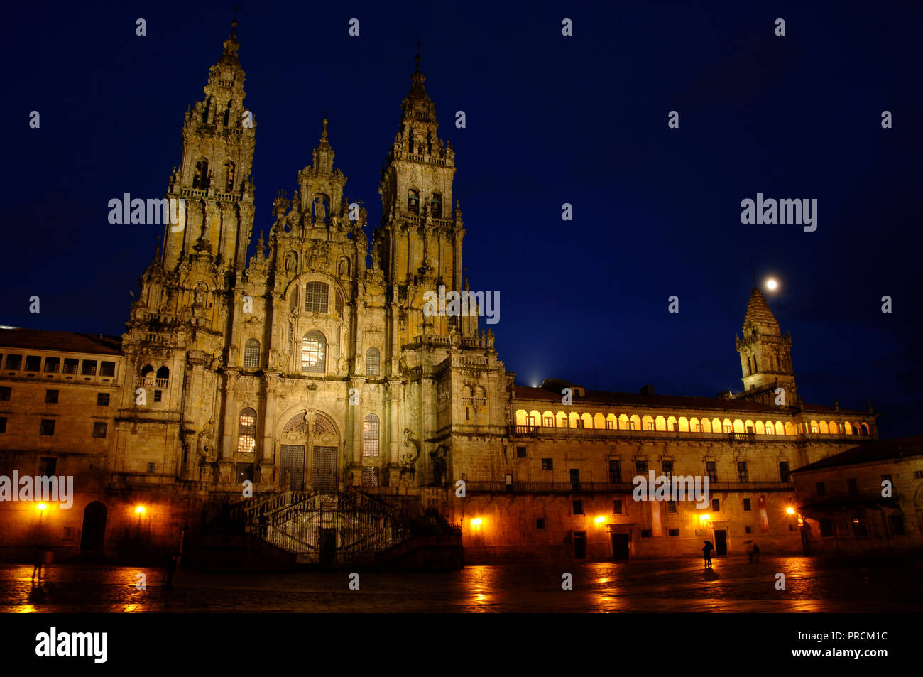 Santiago de Compostela, La Coruna province, Galicia, Spain. Cathedral. Nigth view of the Obradoiro facade. It was built in 18th century, in Baroque style, designed by Fernando de Casas Novoa (¿1670?-1750). Stock Photo