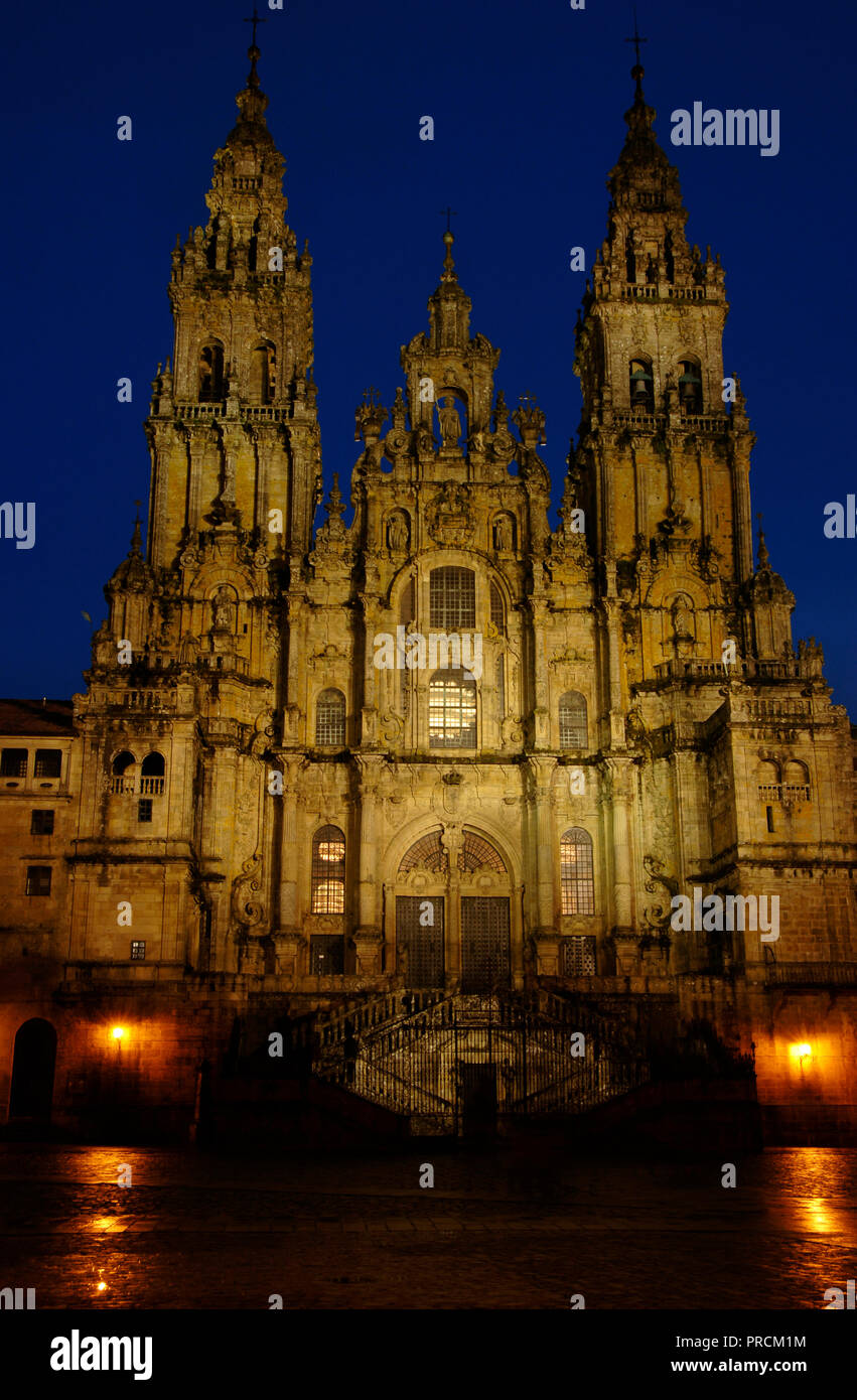 Santiago de Compostela, La Coruna province, Galicia, Spain. Cathedral. Nigth view of the Obradoiro facade. It was built in 18th century, in Baroque style, designed by Fernando de Casas Novoa (¿1670?-1750). Stock Photo