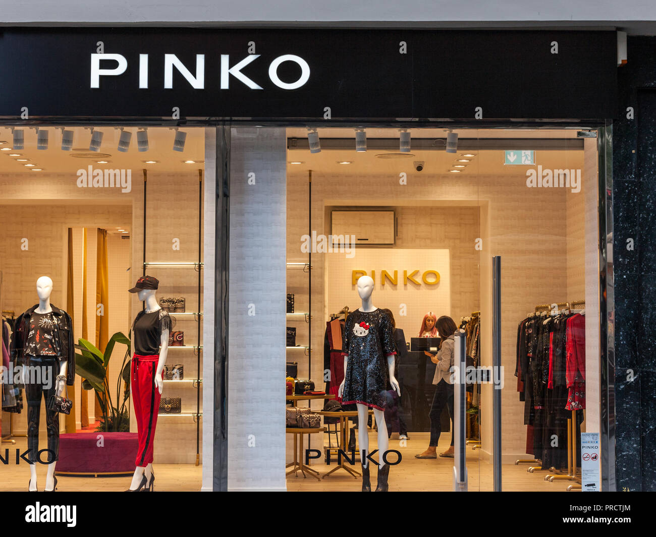 Pinko outlet sales