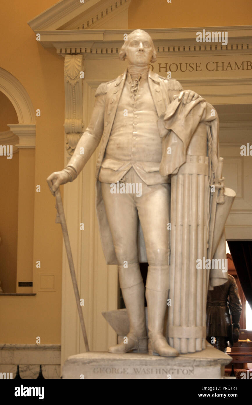 The original statue of Washington by JeanAntoine Houdon