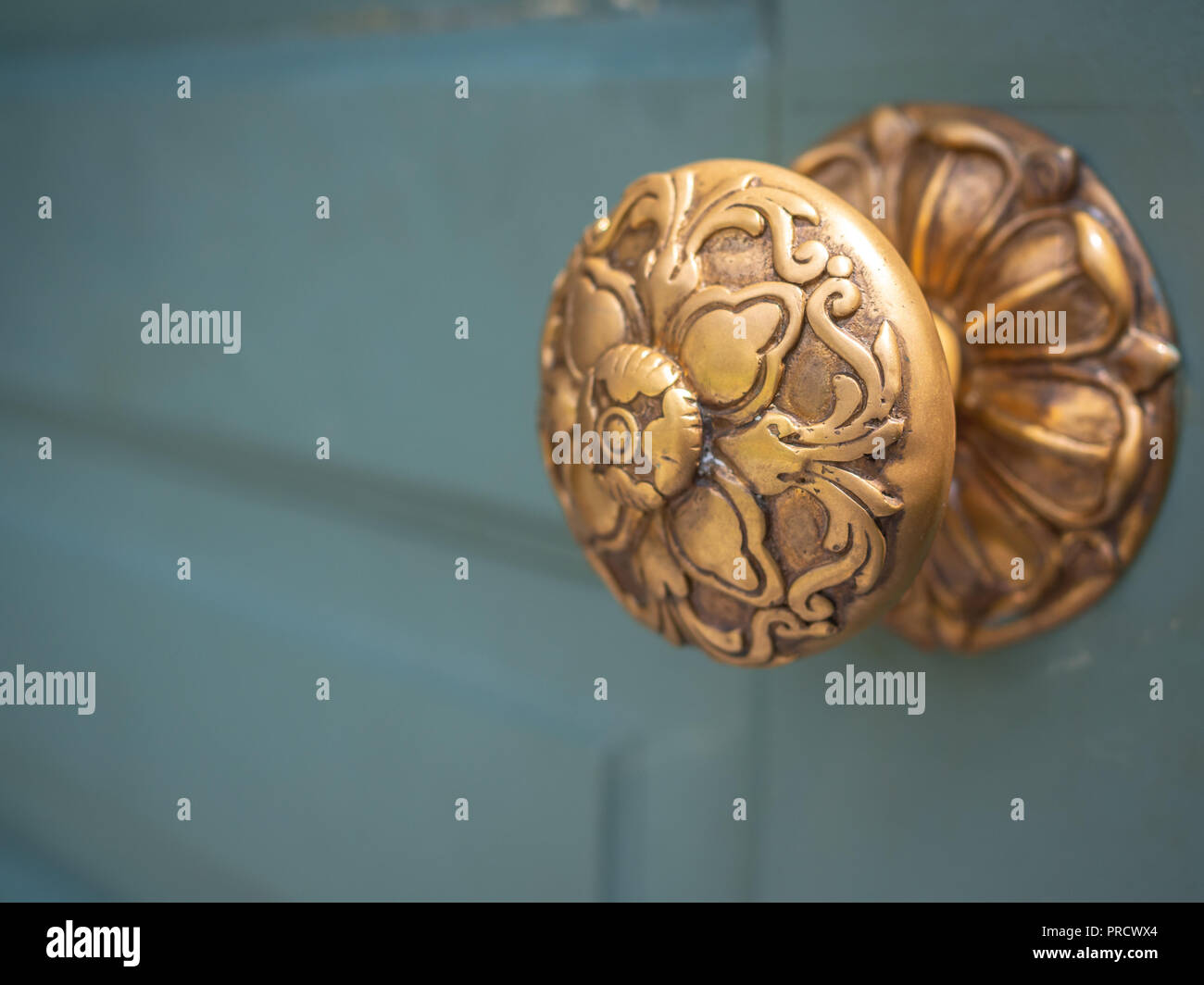 Close Up Classic Vintage Golden Door Knobs Antique Door Knob With