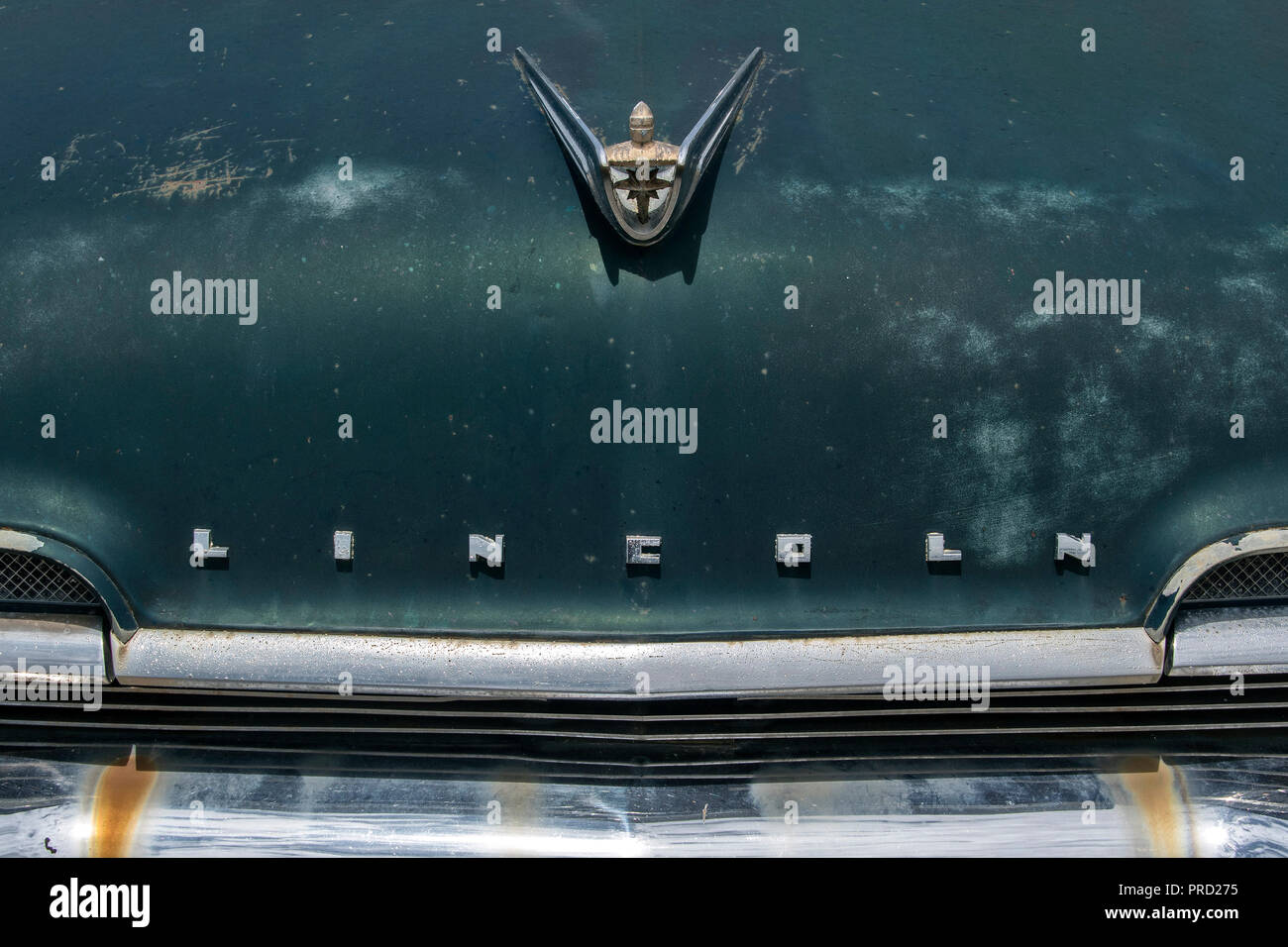 Lettering on a classic Lincoln at Country Classic Cars LLC car