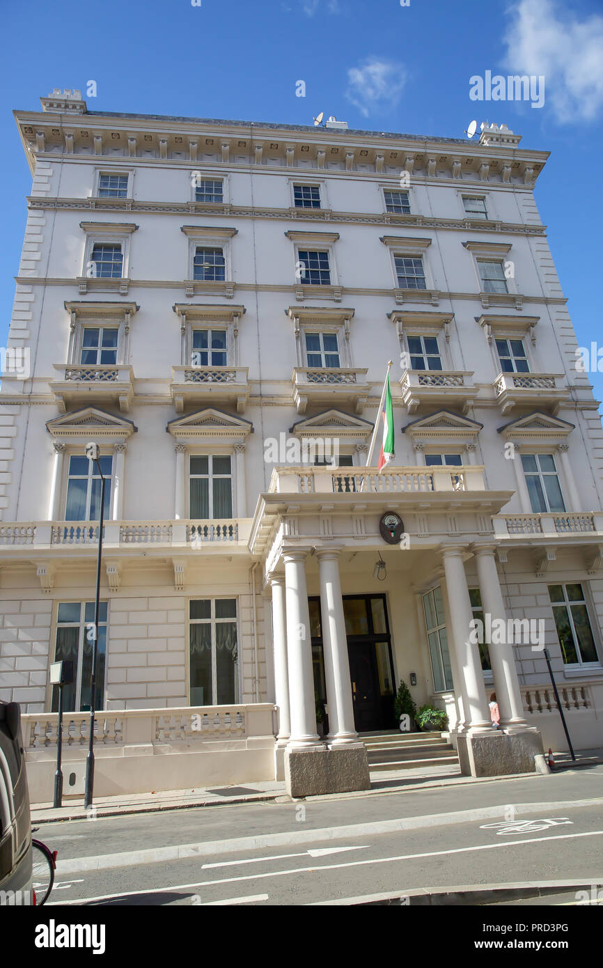 Embassy of kuwait hires stock photography and images Alamy