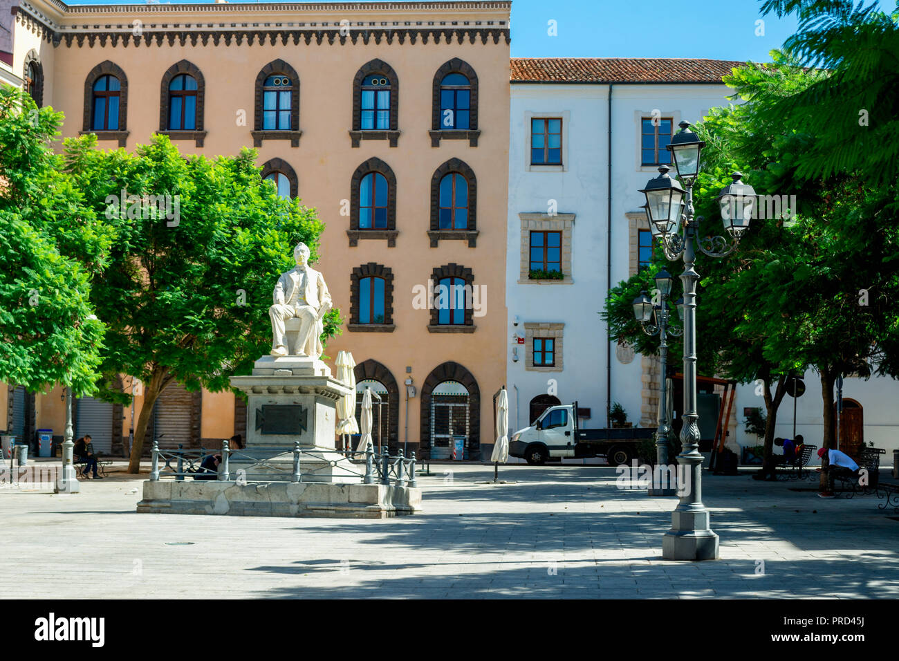 Tola square hires stock photography and images Alamy