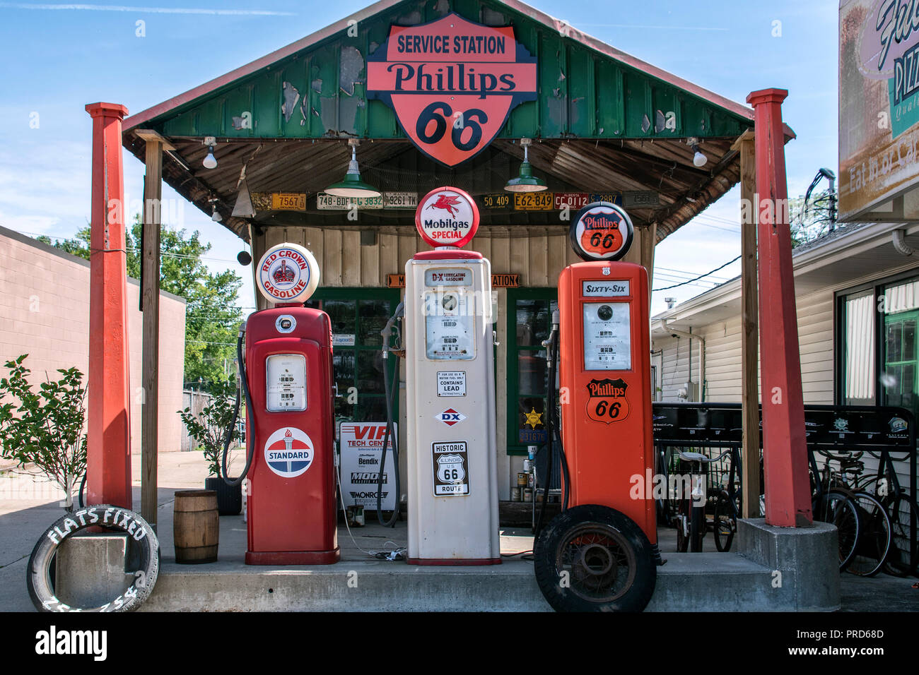 Phillips 66 Gas Station High Resolution Stock Photography and Images