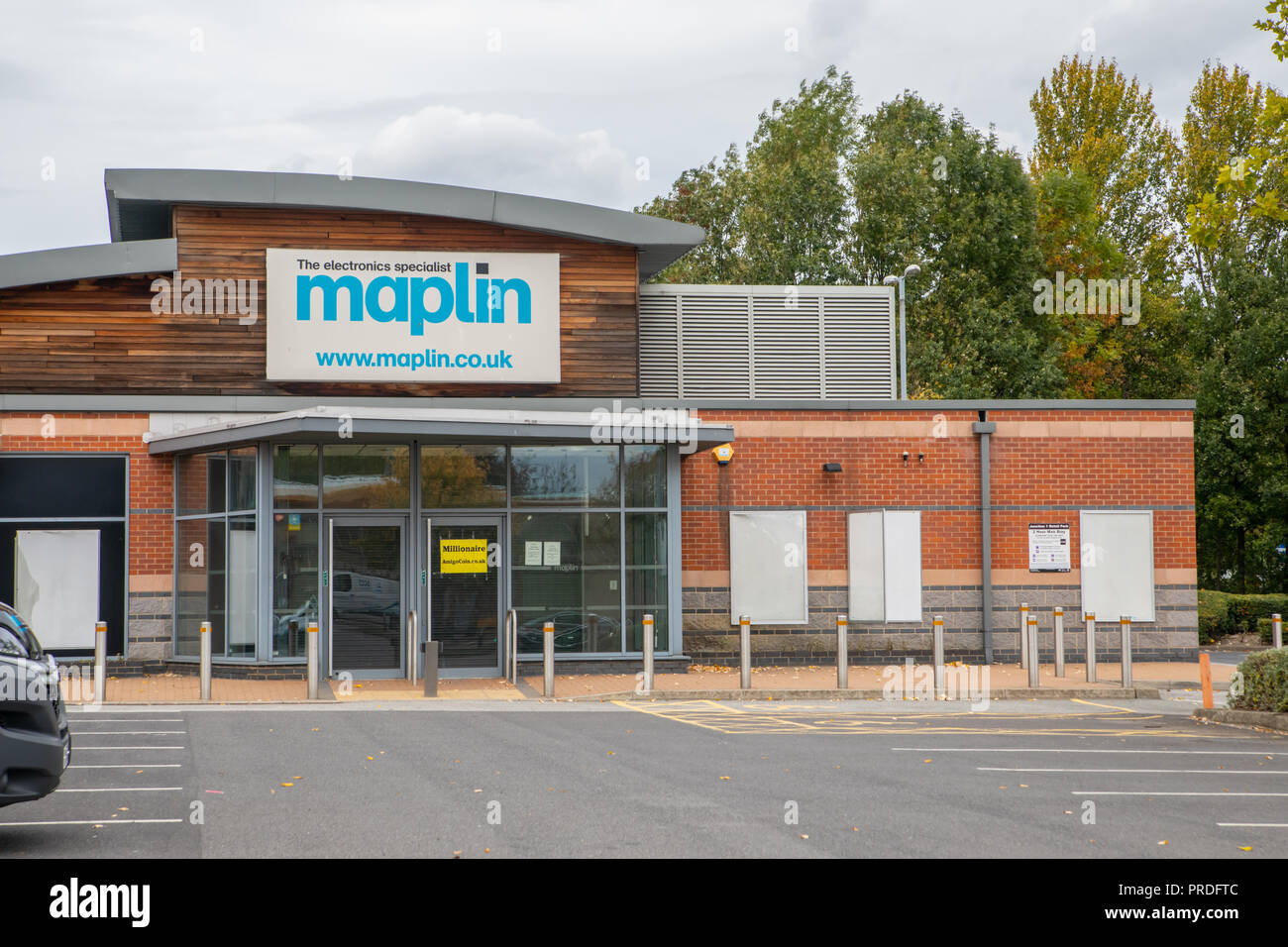 Maplin Electronics Shop - closed down empty store. Stock Photo