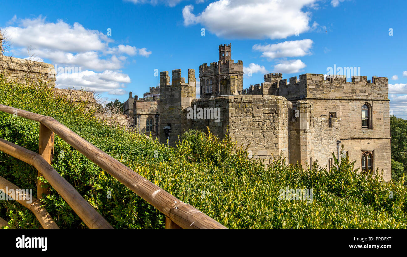 Warwick Castle Built William Conqueror Hi res Stock Photography And warwick-castle-built-william-conqueror-hi-res-stock-photography-and