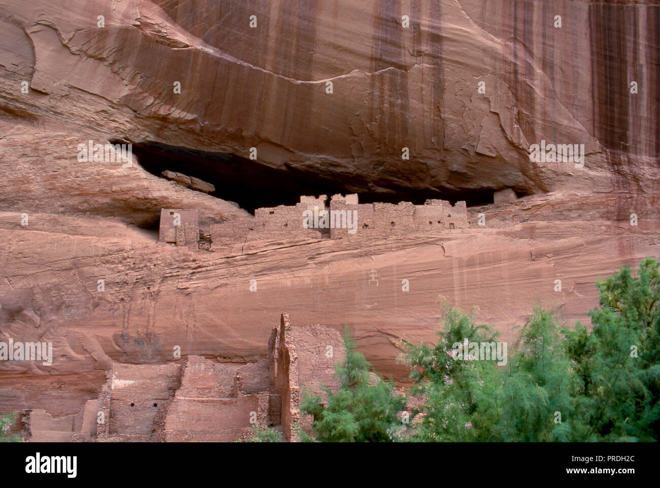 White House ruins, Anasazi cliff-dwelling, Canyon de Chelly, Arizona. Photograph Stock Photo