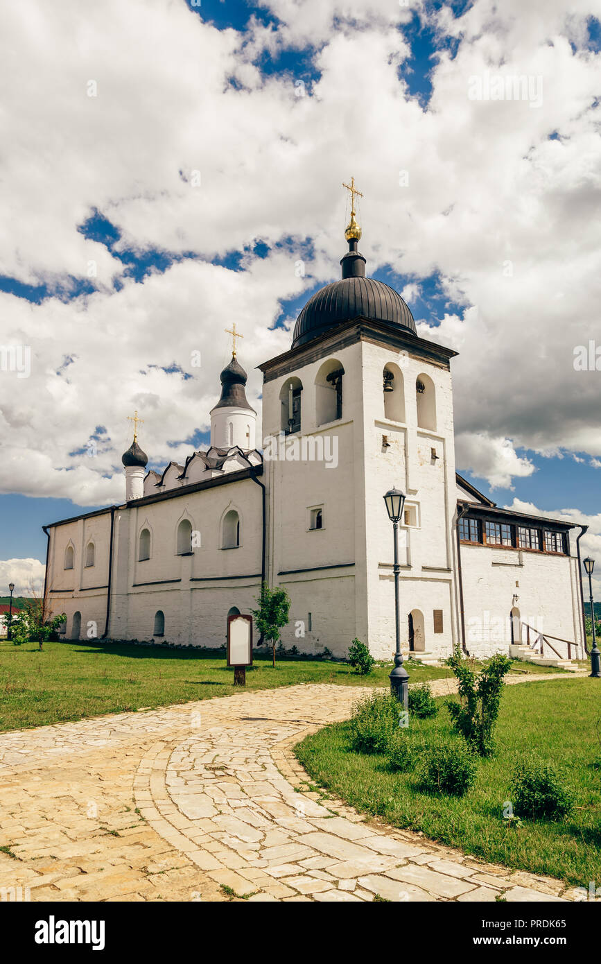 Holiday Village Svetlaya Polyana (Kazan): Açıklama, fiyatlar, derecelendirme Holiday Village Svetlaya Polyana (Kazan): Açıklama, fiyatlar, derecelendirme