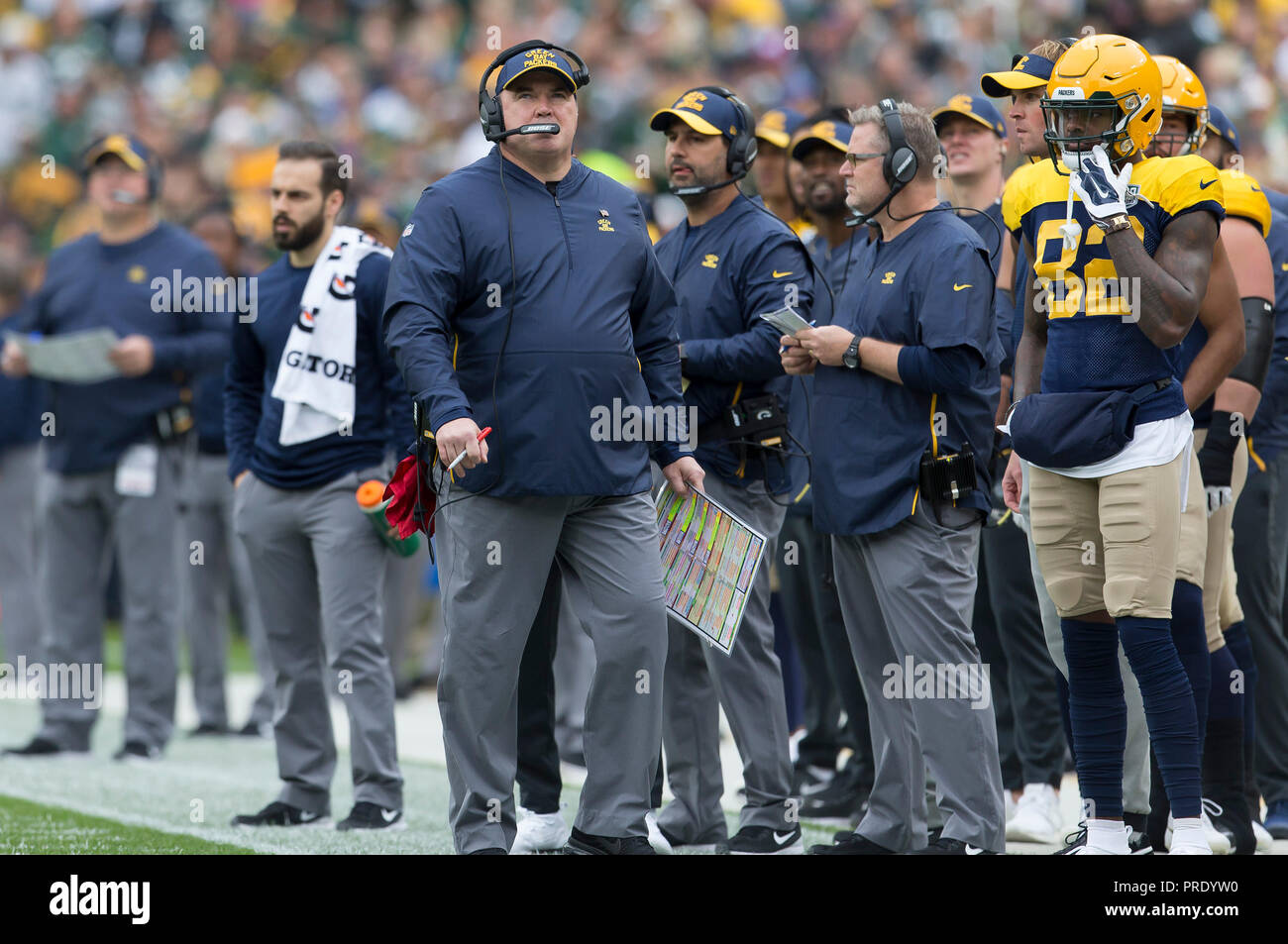 Green Bay, WI, USA. 30th Sep, 2018. Green Bay Packers head coach Mike  McCarthy looks up