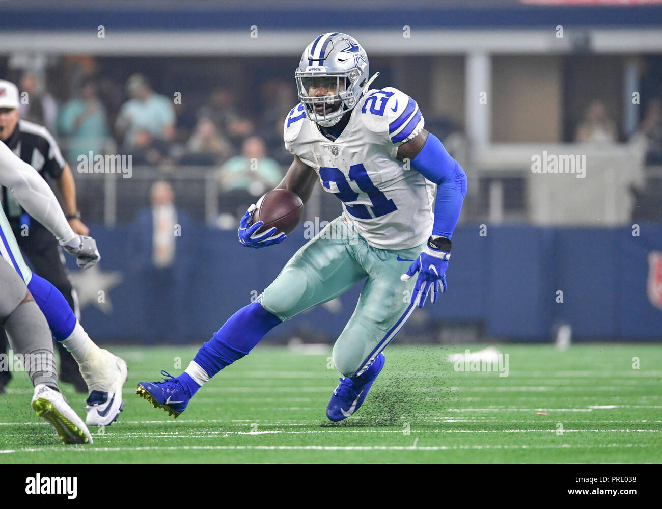 September 30, 2018: Dallas Cowboys running back Ezekiel Elliott #21 during  an NFL football game between the Detroit Lions and the Dallas Cowboys at  AT&T Stadium in Arlington, TX Dallas defeated Detroit