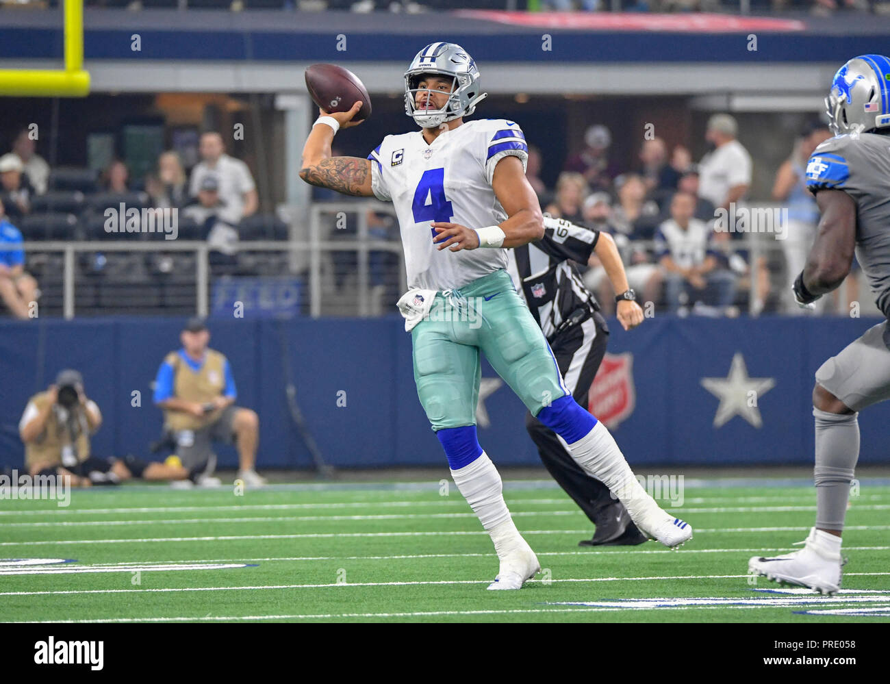 September 30, 2018: Dallas Cowboys quarterback Dak Prescott #4 during an NFL football game between the Detroit Lions and the Dallas Cowboys at AT&T Stadium in Arlington, TX Dallas defeated Detroit 26-24 Albert Pena/CSM Stock Photo