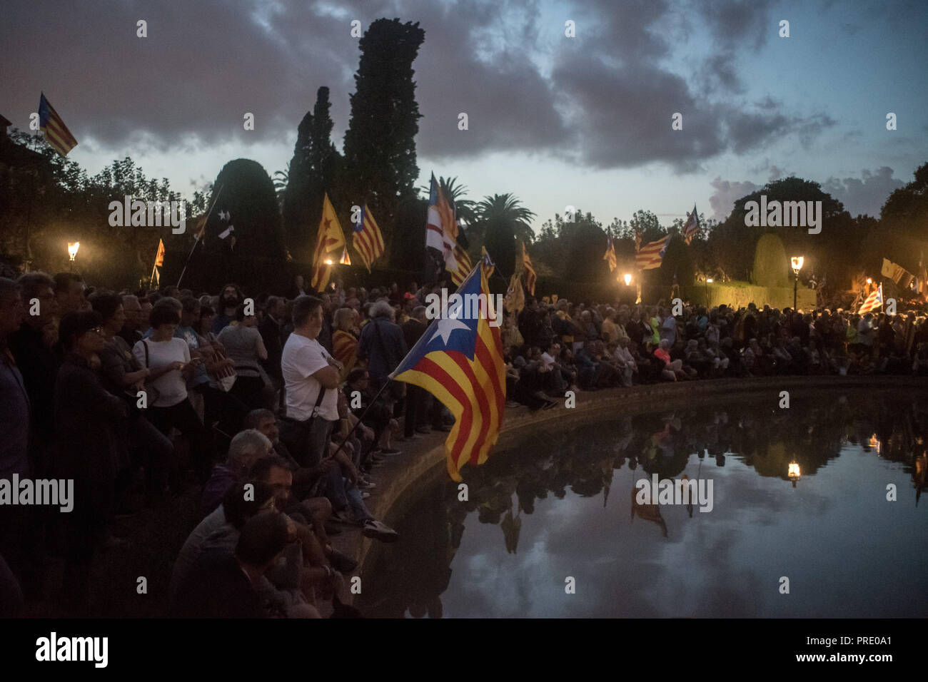 October 01, 2018 - Barcelona, Catalonia, Spain - Thousands marched in Barcelona on first October 2018 remembering the referendum on independence held one year ago and that led hundreds of injured voters due the Spanish police crackdown. Stock Photo