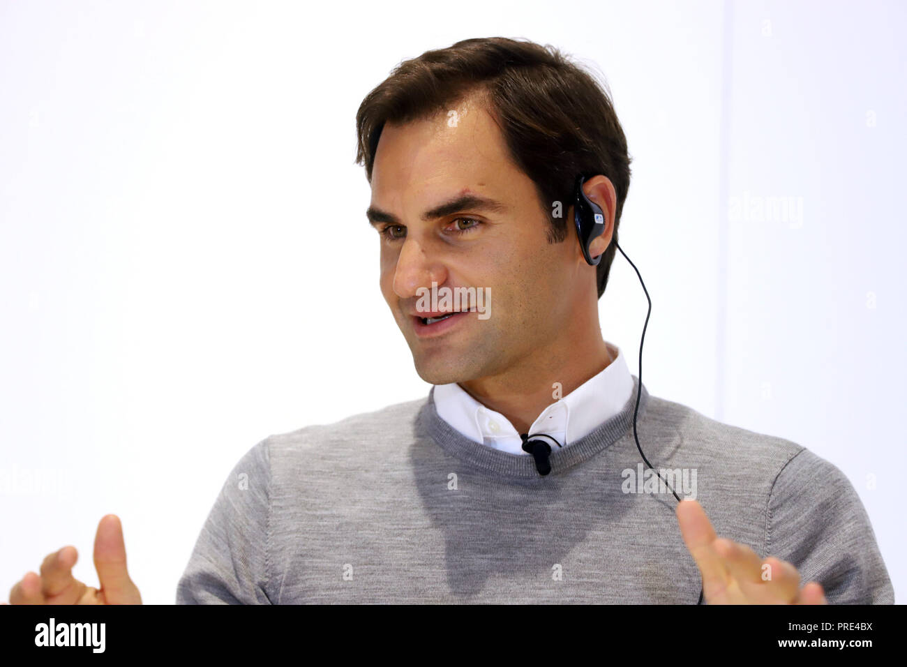 Tokyo, Japan. 2nd Oct, 2018. Swiss tennis star Roger Federer speaks at a talk show with Japan's