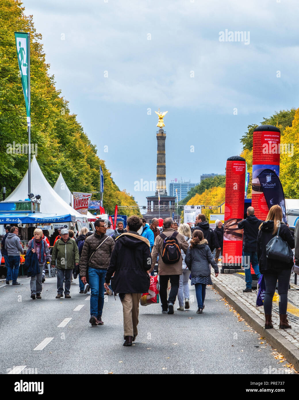 Germany, Berlin, Mitte, 1-3 October 2018. The Day of German Unity, Tag der Deutschen Einheit on the 3rd October is Germany's national holiday. It commemorates the German reunification in 1990 after the fall of the Berlin Wall and is being celebrated with a 3-day festival around Platz der Republik, Straße des 17. Juni and Brandenburg Gate. The day is being hosted by the State of Berlin this year as part of its Federal Council Presidency. The motto is ‘only with you’, ‘Nur mit euch’ and is a celebration of democracy and freedom. The festival is taking place from 1-3 October and will be celebrate Stock Photo