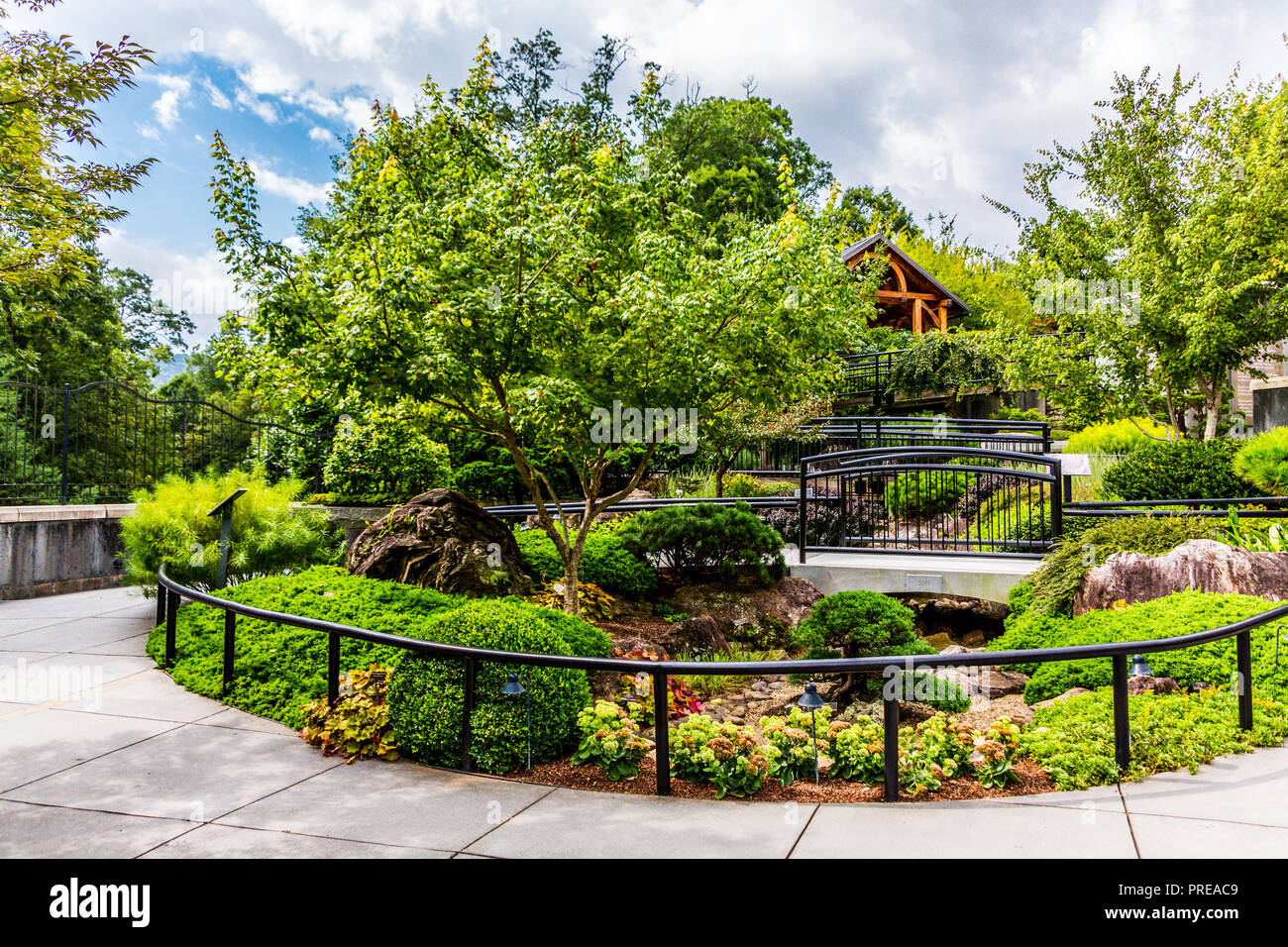 Winding paths hi-res stock photography and images - Alamy