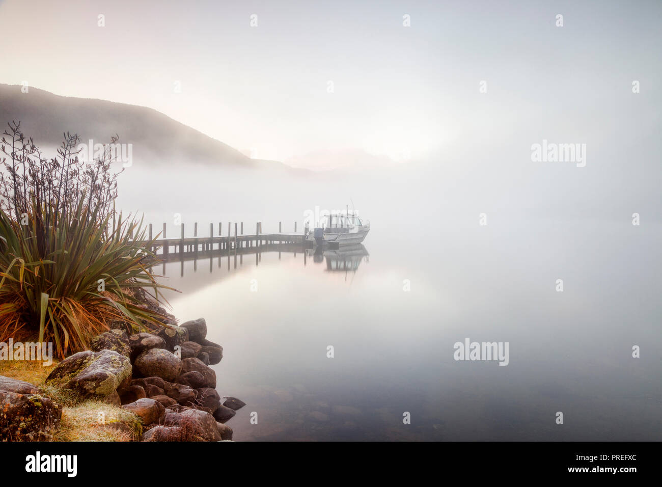 A colde and foggy morning at Lake Rotoroa, Nelson Lakes National Park, New Zealand. Stock Photo