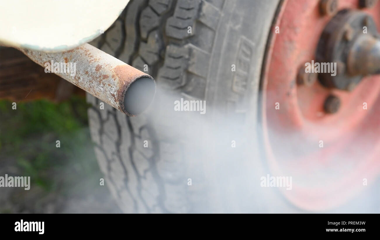 Car Exhaust Pollution Stock Photos & Car Exhaust Pollution Stock Images