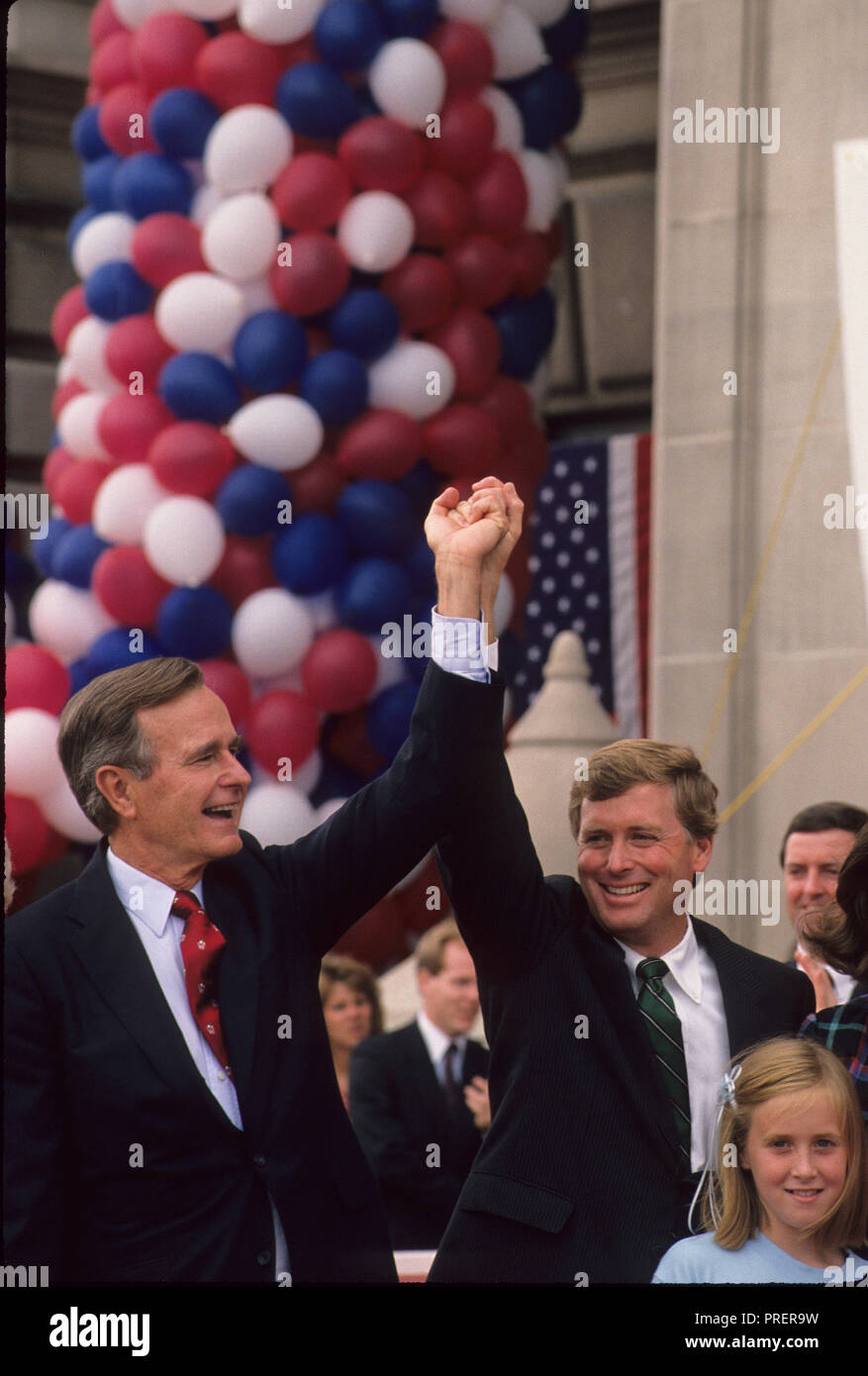 Vice President H..W. Bush and candidate Dan Quayle visit Huntington, Indiana the day after the close of the Republican Convention in  August 1988.   Photograph by Dennis Brack bb24 Stock Photo