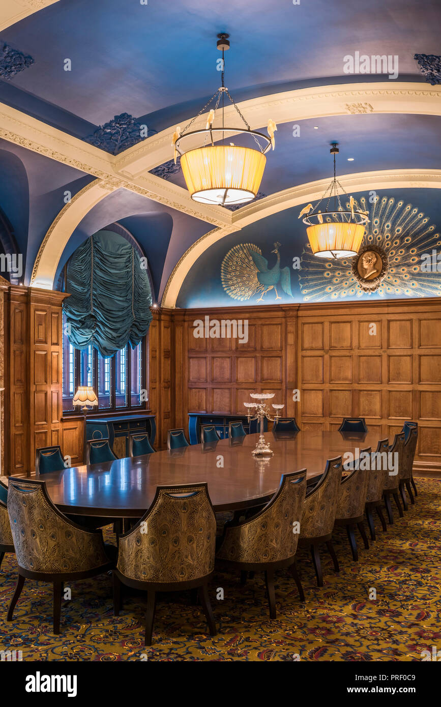 Committee room with Arts and Crafts wood panelling Stock Photo Alamy