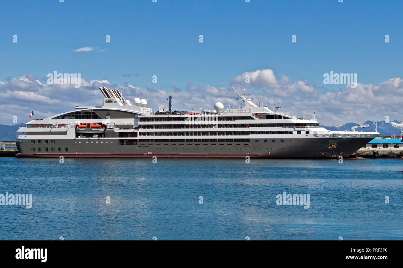 Le Boriel Cruise Ship